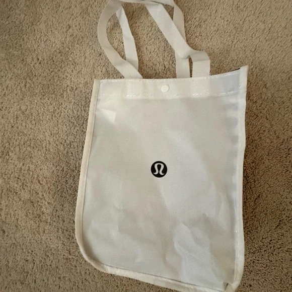 lululemon athletica Mini Bags Set - Red, White, Black - Picture 4 of 5